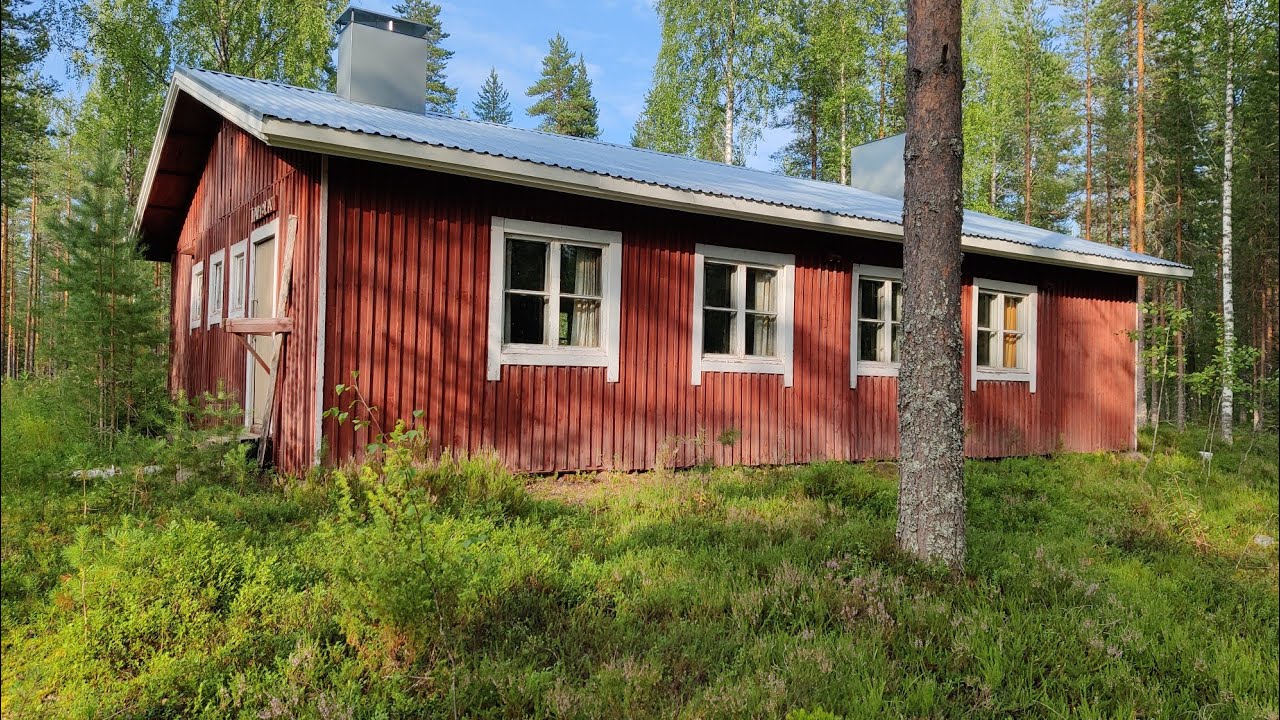 Autiotalo / Exploring the Abandoned House in the Middle of the Forest #explore #finland #abandoned