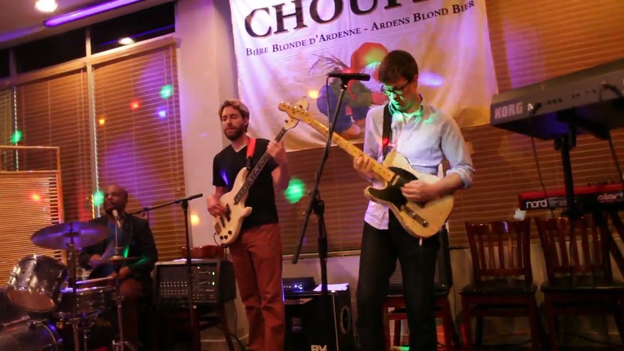 Mekong Xpress, Moses (Todd Herrington) Live at Mekong 2014