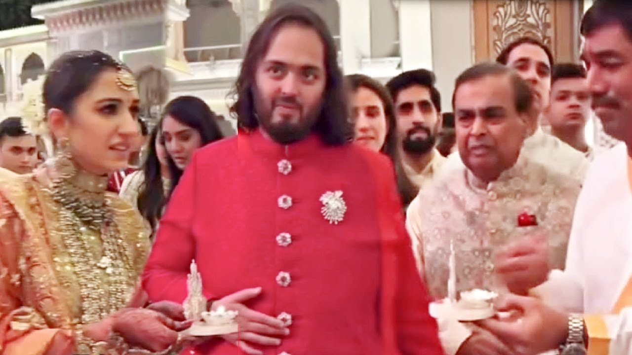 Radhika Merchant Vidai Emotional Video | Mukesh Ambani Breaks Down