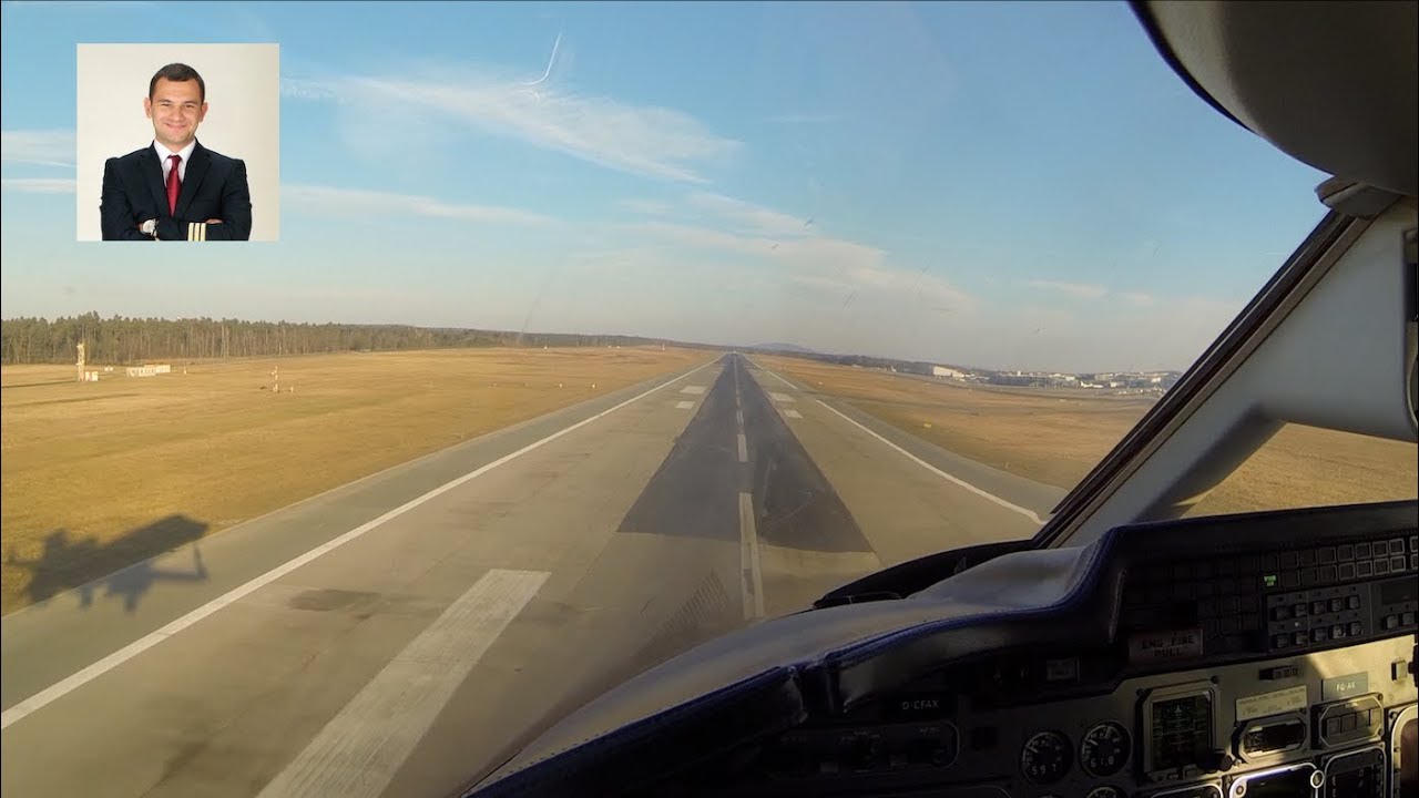 LEARJET 60 LANDING IN PERFECT WEATHER