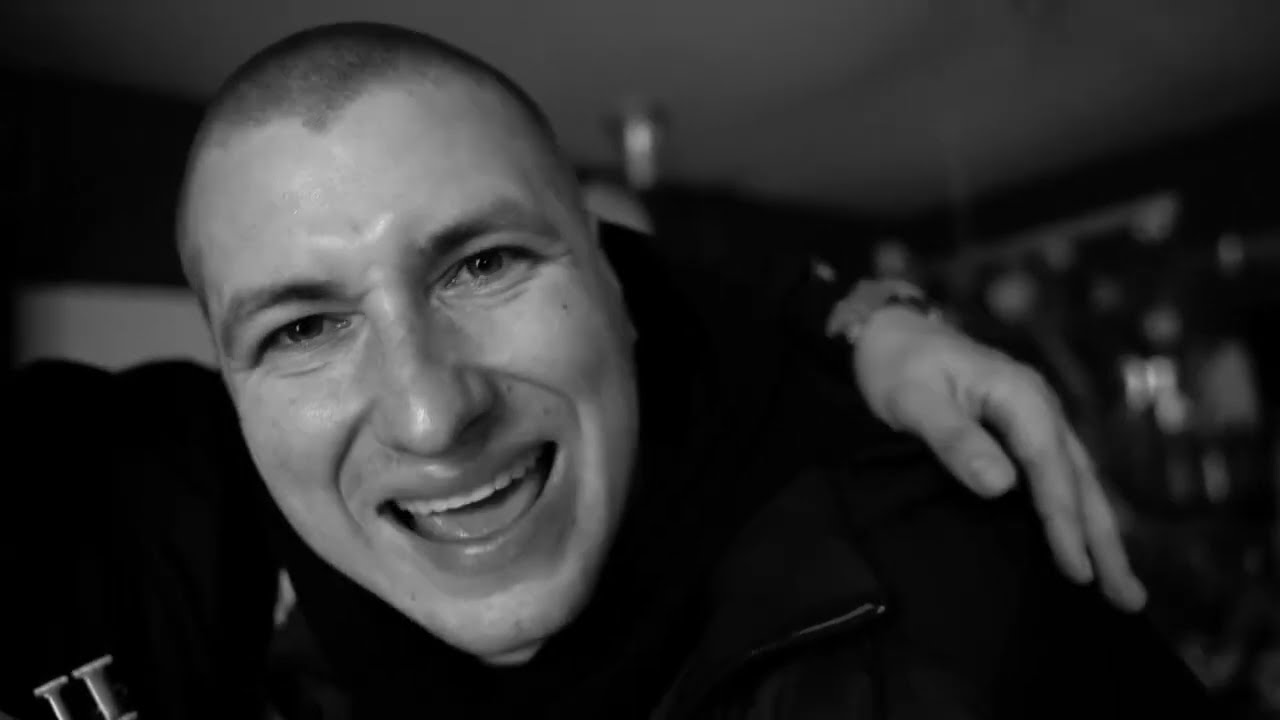 SIĘ WJEŻDŻA NA BLOKI ALE TO PITBULL