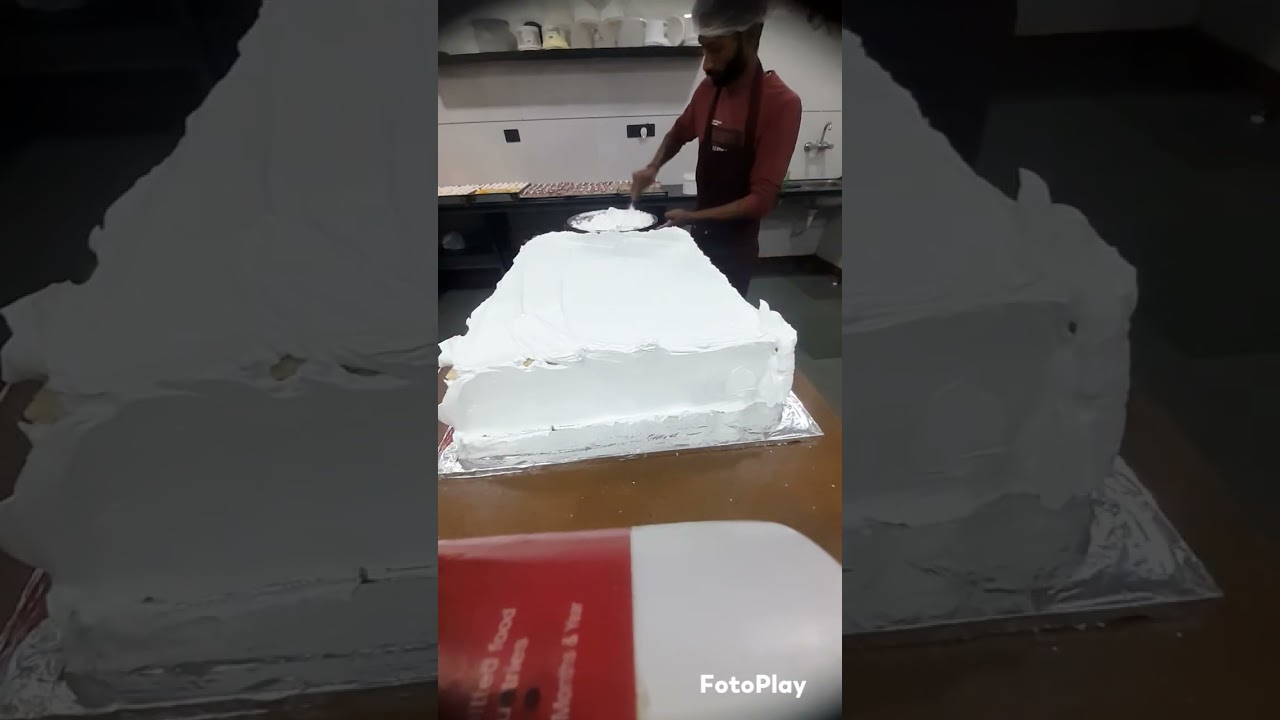 MangoTruffle#cake #cakedecoration 🥰🥰🥰🥰🥰🥰🥰🥰🥰Holi cake #howtomakecakecreamathome 
