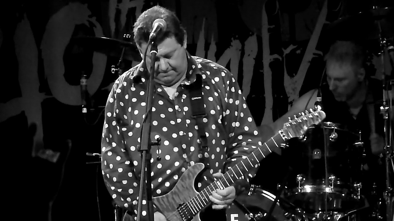 stiff Little Fingers Johnny was live at the Academy Dublin 25/8/17