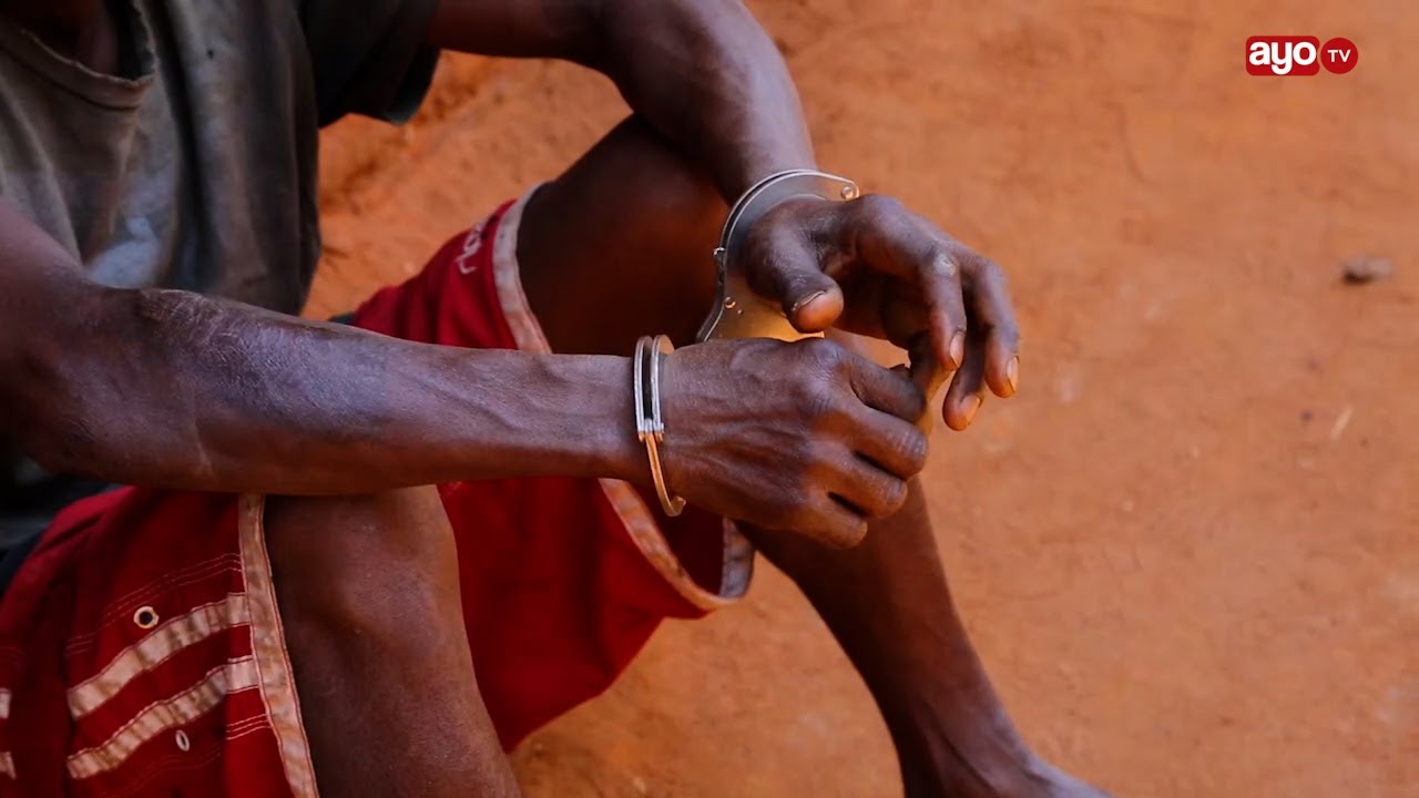 TAZAMA POLISI WALIVYOWANASA WEZI SUGU WA MAJI KIGOMA ''TUMEIBA KWA MIAKA 10 SASA''