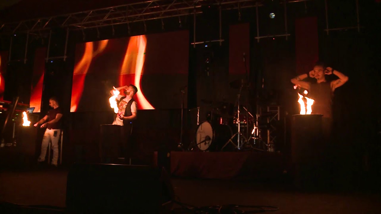 2018 Gli Exes - Luci e fuoco