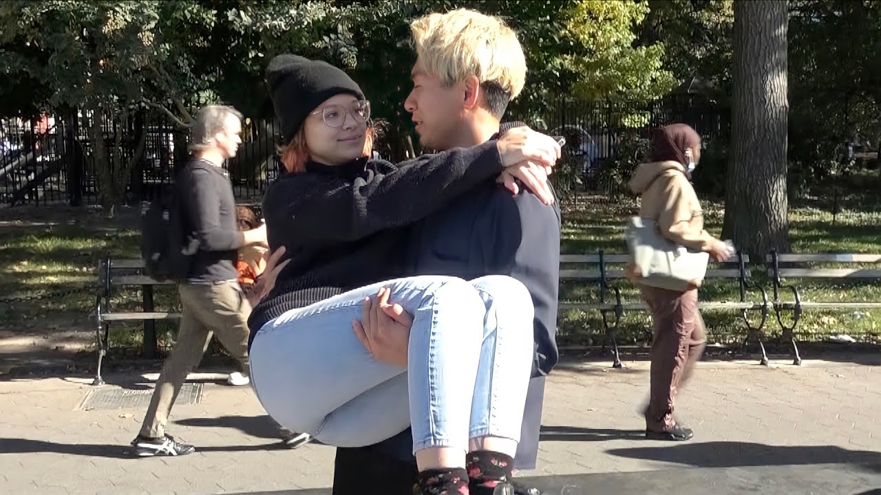 【お姫様抱っこ】アメリカ人、ノリでなんでも許される説www