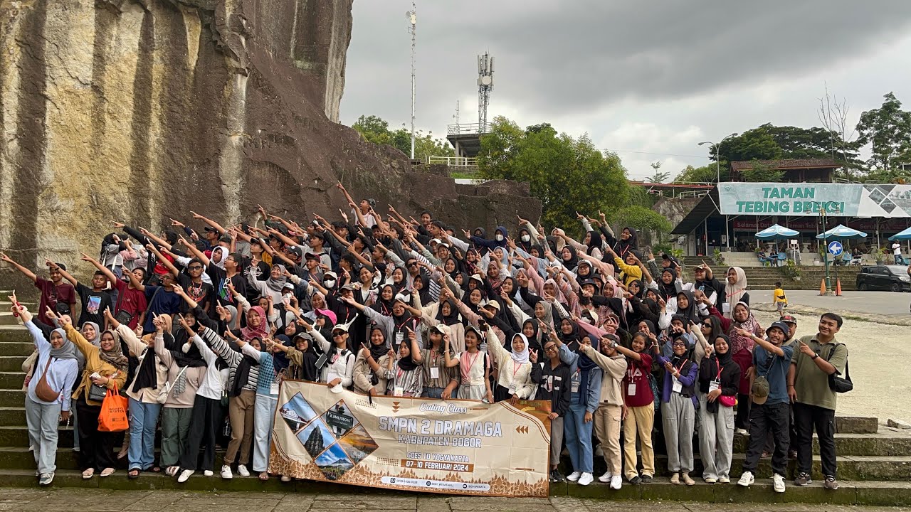Smpn 2 dramaga Bogor  goest to Jogja bersama sgh wisata ( dudar luar biasa )