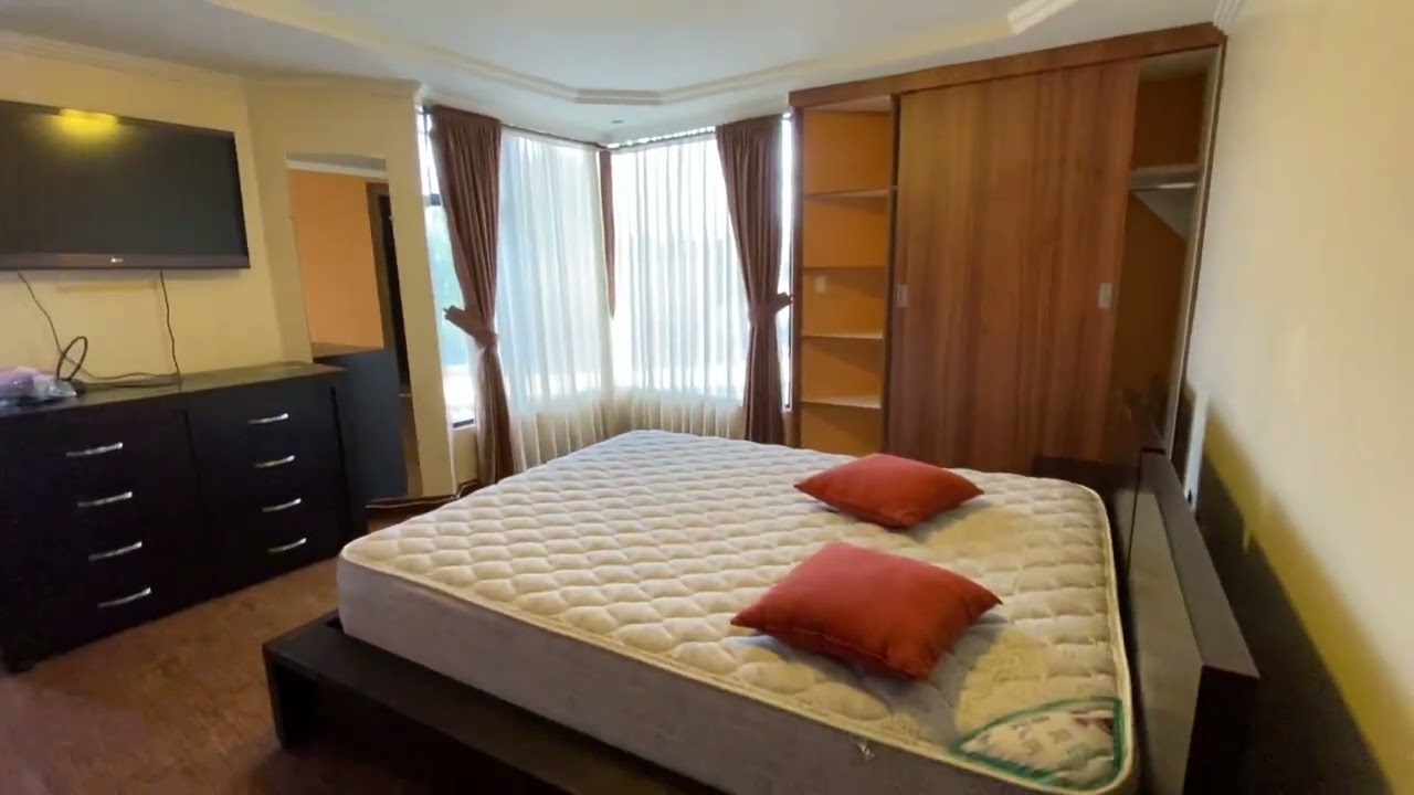 CUENCA, ECUADOR, CASA EN VENTA O RENTA,EXCELENTE SECTOR