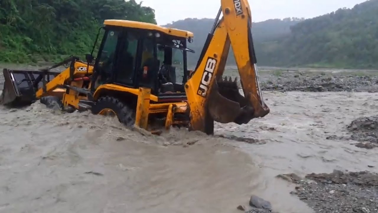 Backhoe Loader Working on Flood-Must Watch-JCB Backhoe ON FLOOD
