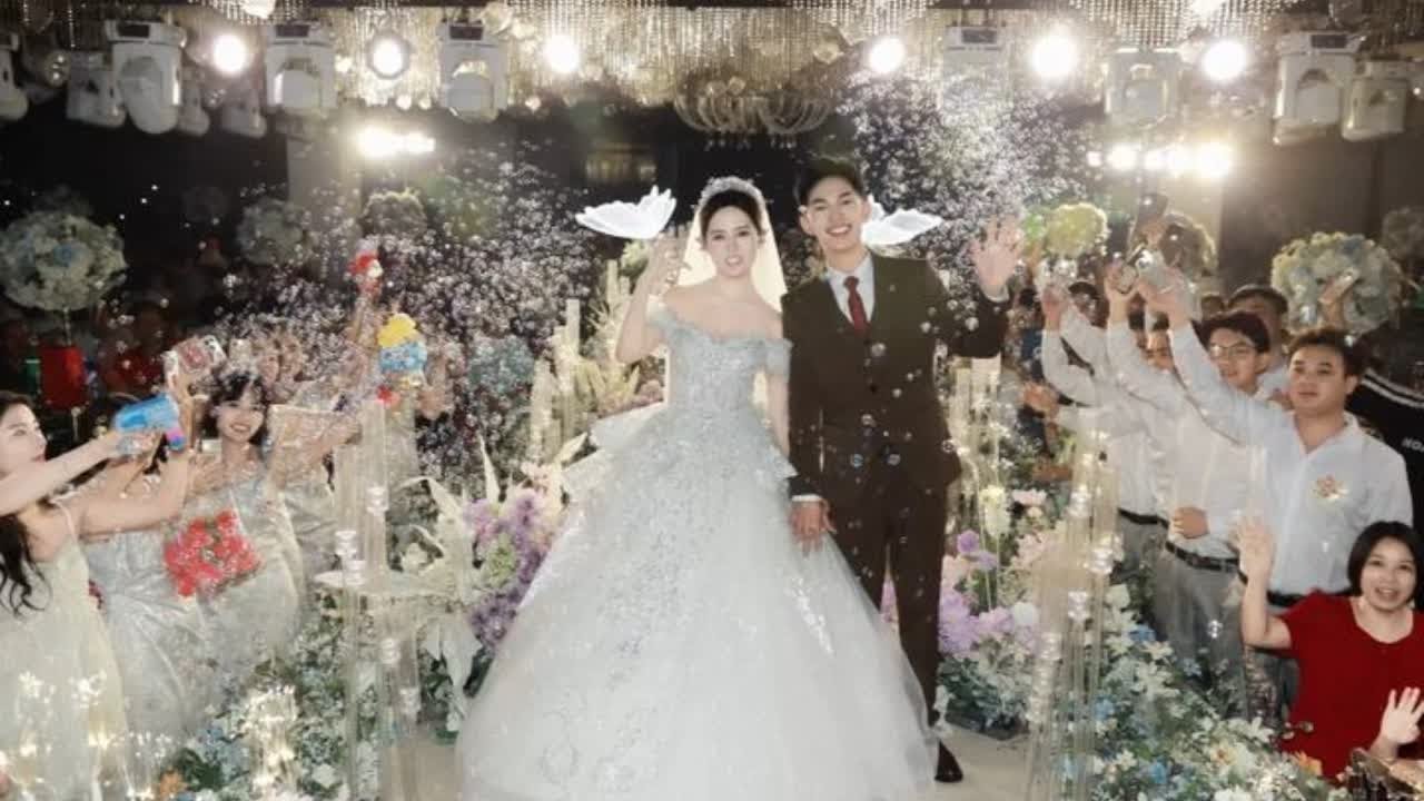 从心动到白首，以爱之名，共赴余生！ 一场关于幸福与感动的影像叙事！#婚礼纪实  #婚礼视频  #婚礼跟拍  #婚礼录像  #婚礼