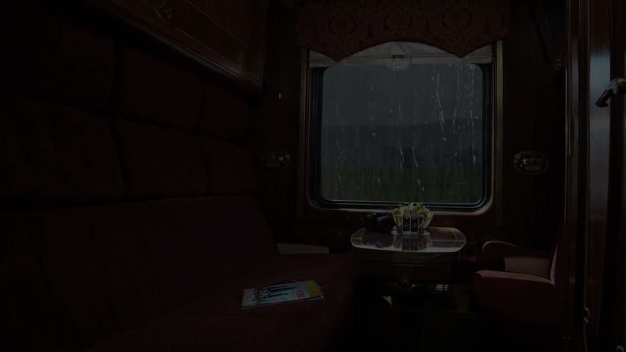 Sleeping On The Hogwarts Express | 8 Hours Of Ambience | Rainy Night At Hogwarts