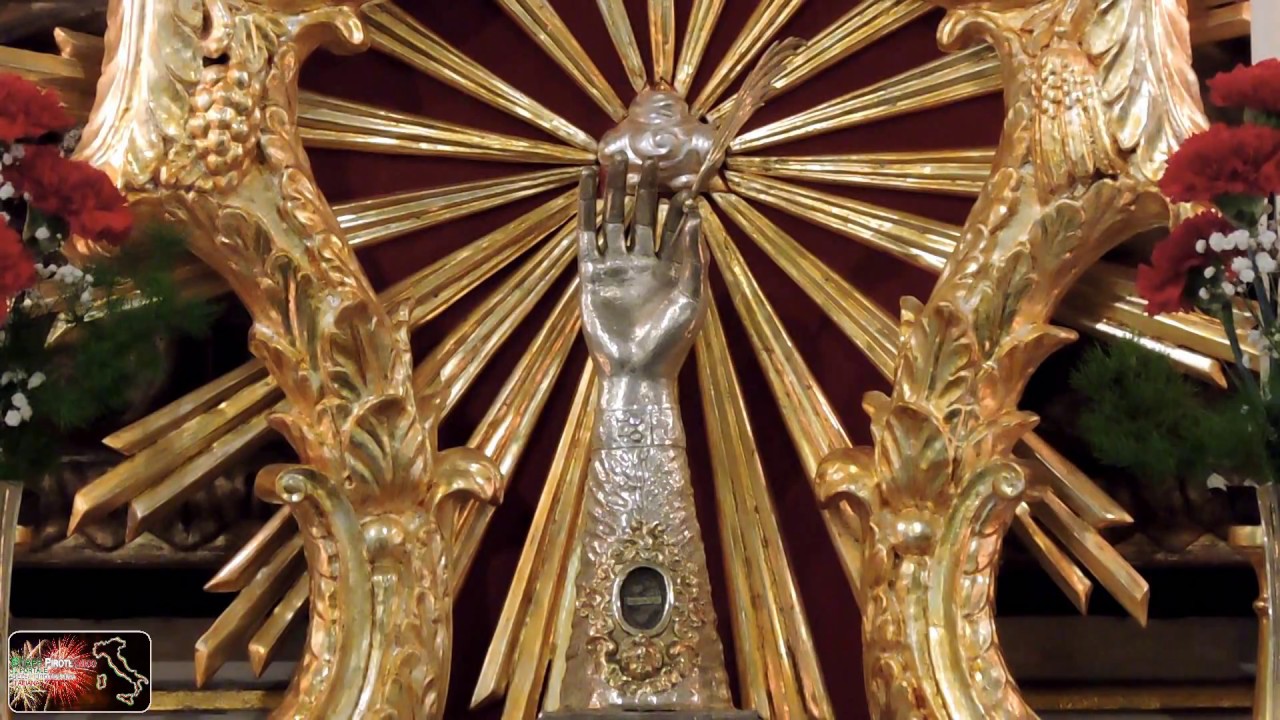 Aci Catena (CT) 12 Dicembre 2017 Processione Reliquie Santa Lucia e Tradizionale Cantata