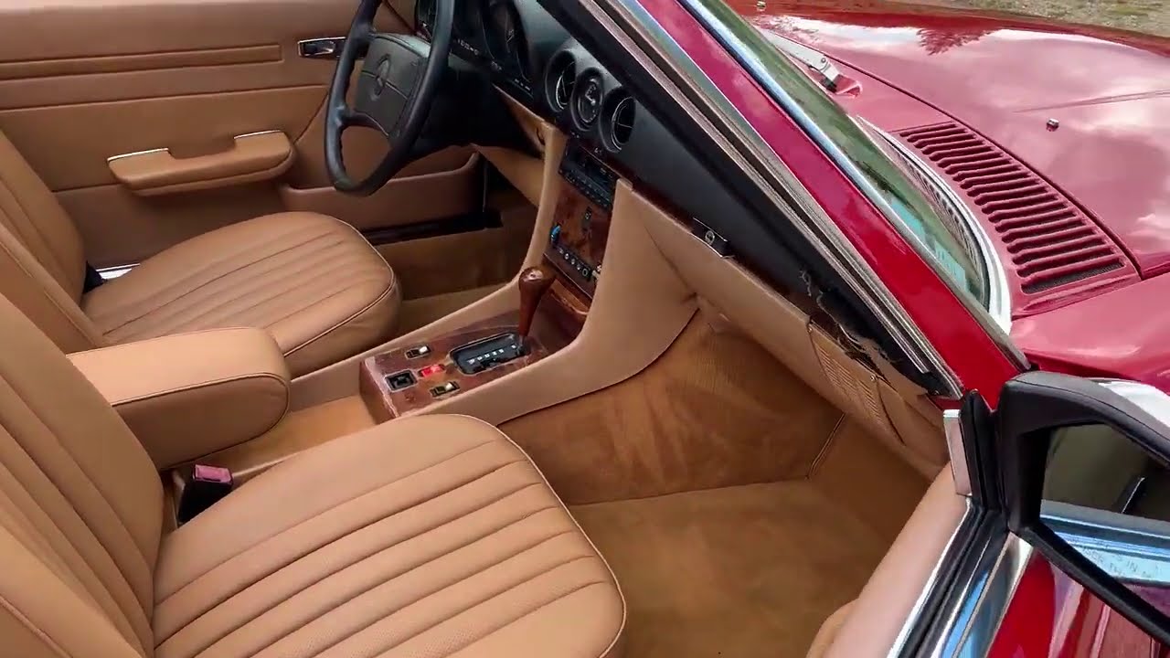 MERCEDES 560 SL 1987 vendue chez GT VINTAGE CLASSIC CARS