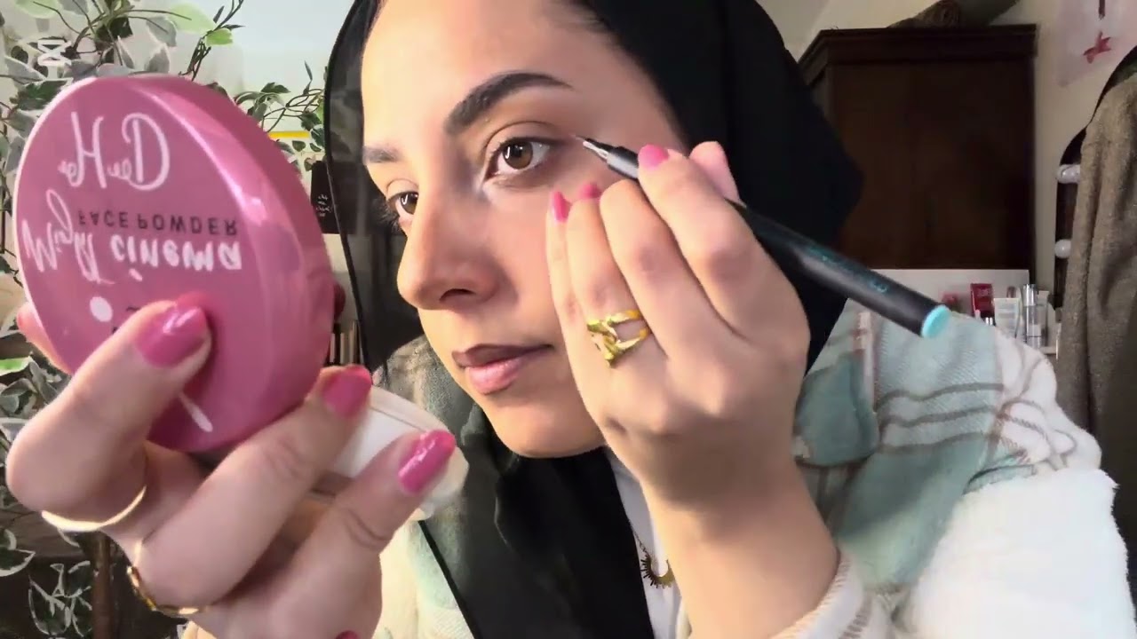 أنا مين؟بعمل إيه ؟أدعو لى ربنا يقوينى 💕🤲🏻