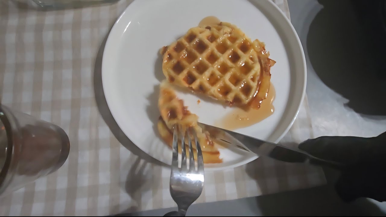 Waffles de Yuca con bacon y queso😍❤️ 