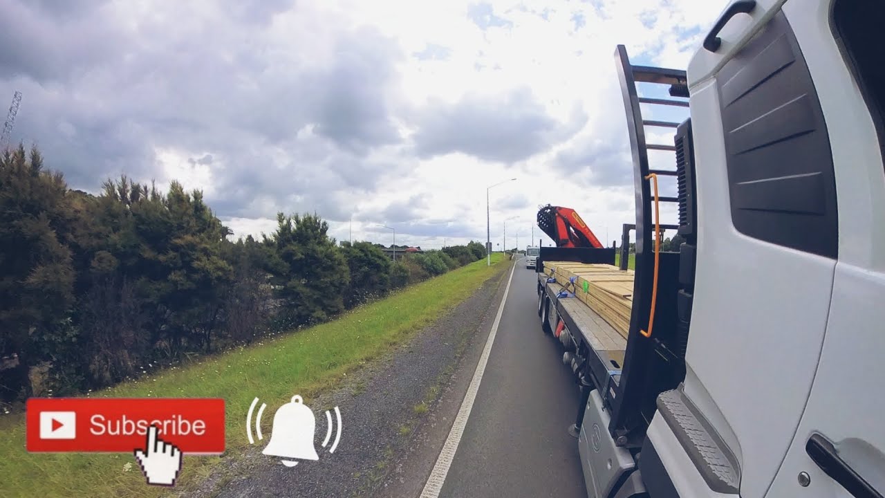 Unloading timber packs with hiab