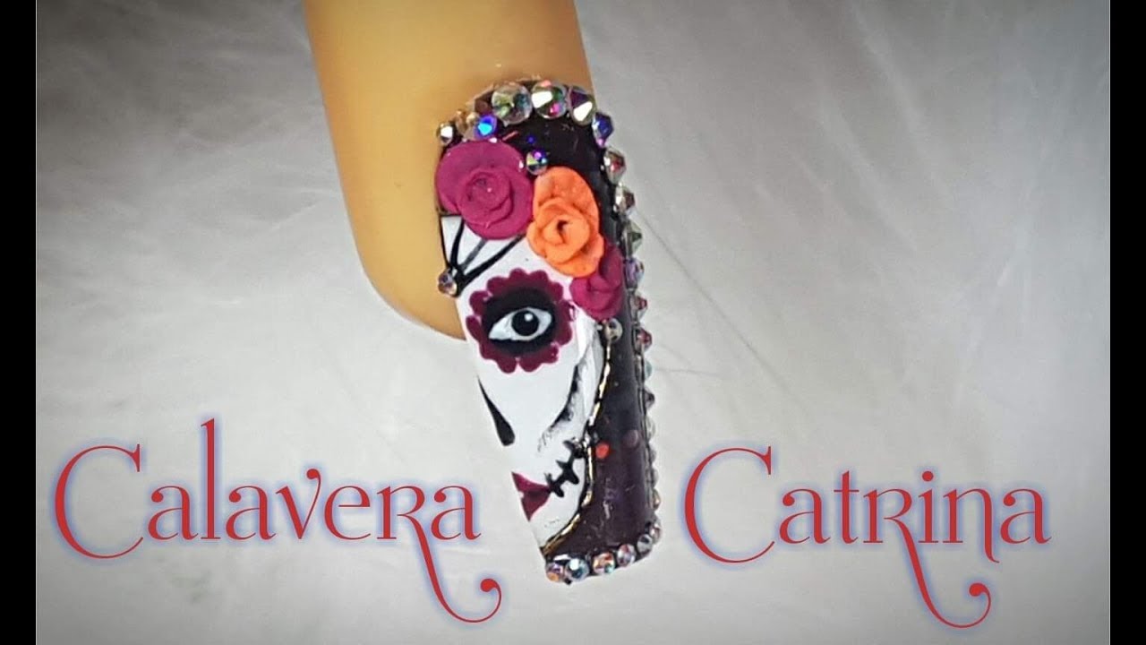 Uña de calavera pintada de catrina🕷🕸⚰🎃para día de muertos o halloween.
