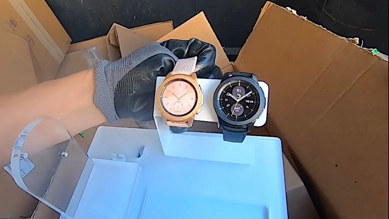 I WENT DUMPSTER DIVING AT A PHONE STORE!