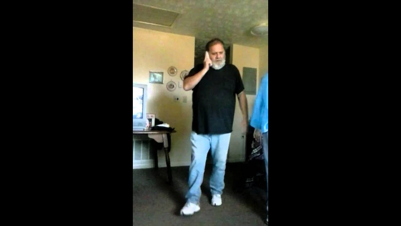 Win u got to piss talking on phone