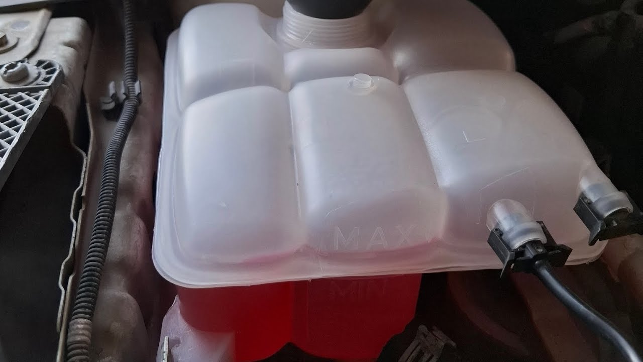 Cambio de depósito anticogelante/agua para Ford Focus 2013-2016.