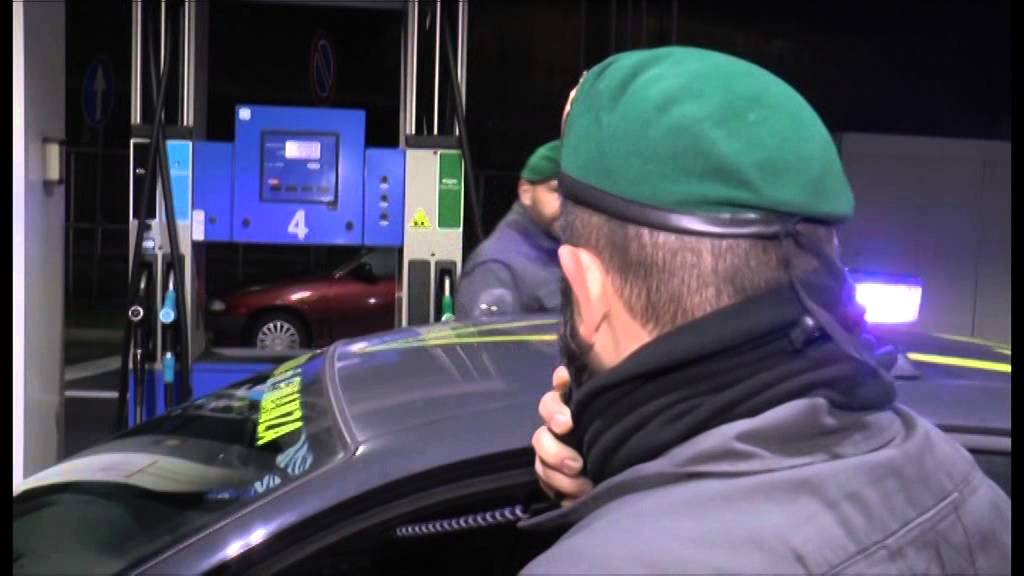 Napoli - Blitz contro clan Contini, 90 arresti in tre regioni -2- (22.01.14)