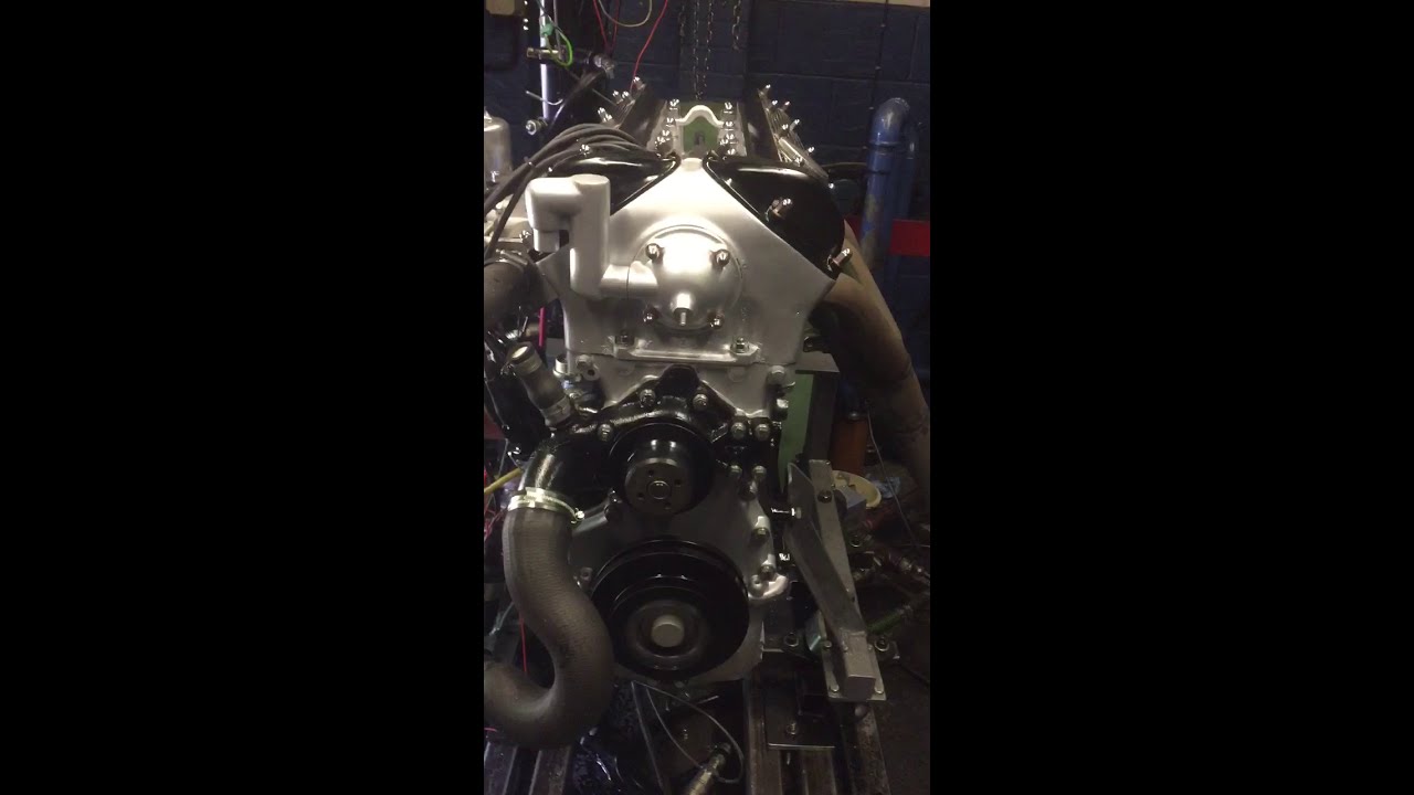 1969 Jaguar E-Type Roadster Series 2 Engine Rebuild