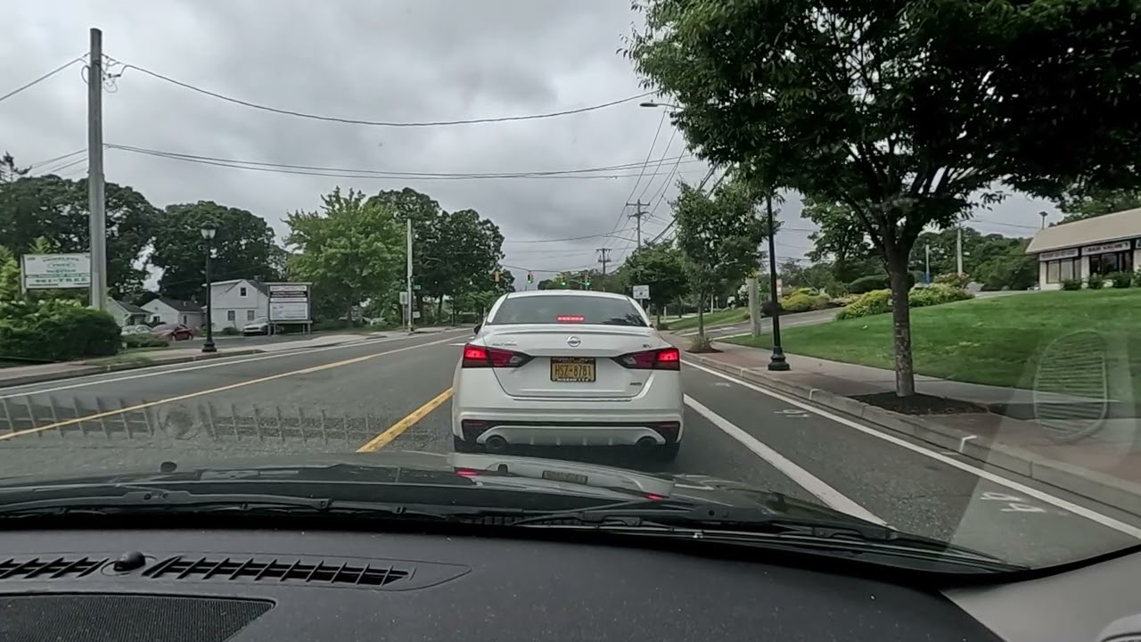 Driving to Ronkonkoma NY Portion Rd @Long Island NY Views