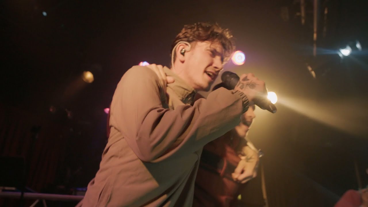 THE FANS STEAL THE SHOW, WHO WANTS A SHOT!? - Just For The Times Tour Pt. 2