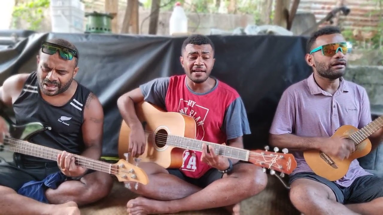 Voqa kei Valenisau & Waikatakata Vure feat Seni Lolo Kula Sigidrigi - Ena Noa