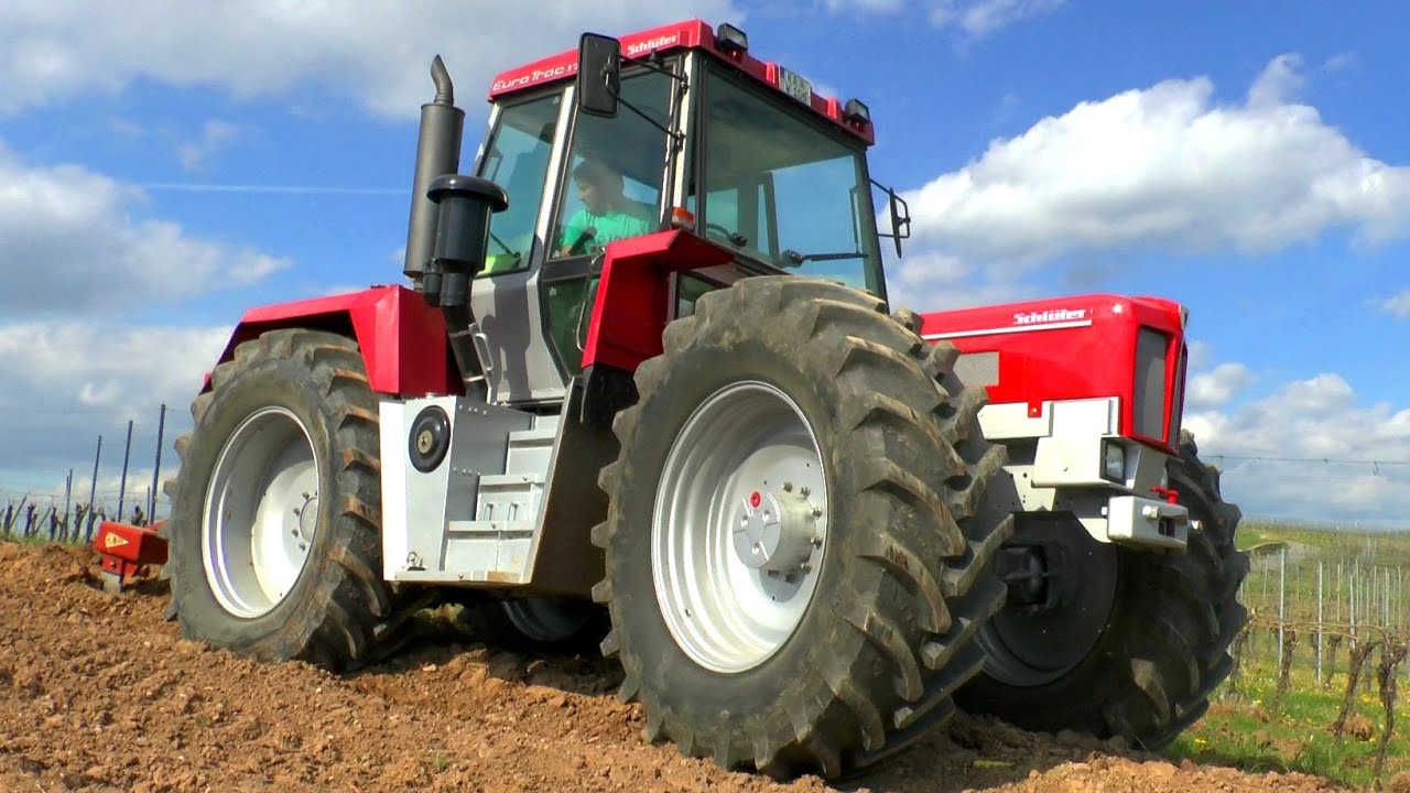 Schlüter Eurotrac 1700 LS am Tieflockern