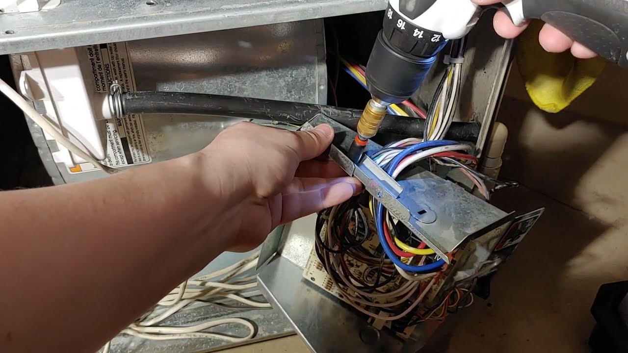 How to change blower motor on a Carrier Furnace 58MCA-1551 part 1 of 2 for around $200