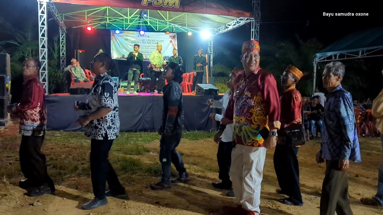 Karungut, pesta, menyanggar SMKN1 TELAWANG, desa sebabi, kotim, kalteng, 
