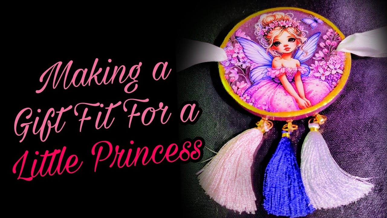 Making a wall banner with resin. Fit for a princess and a great Valentine's Day gift too.