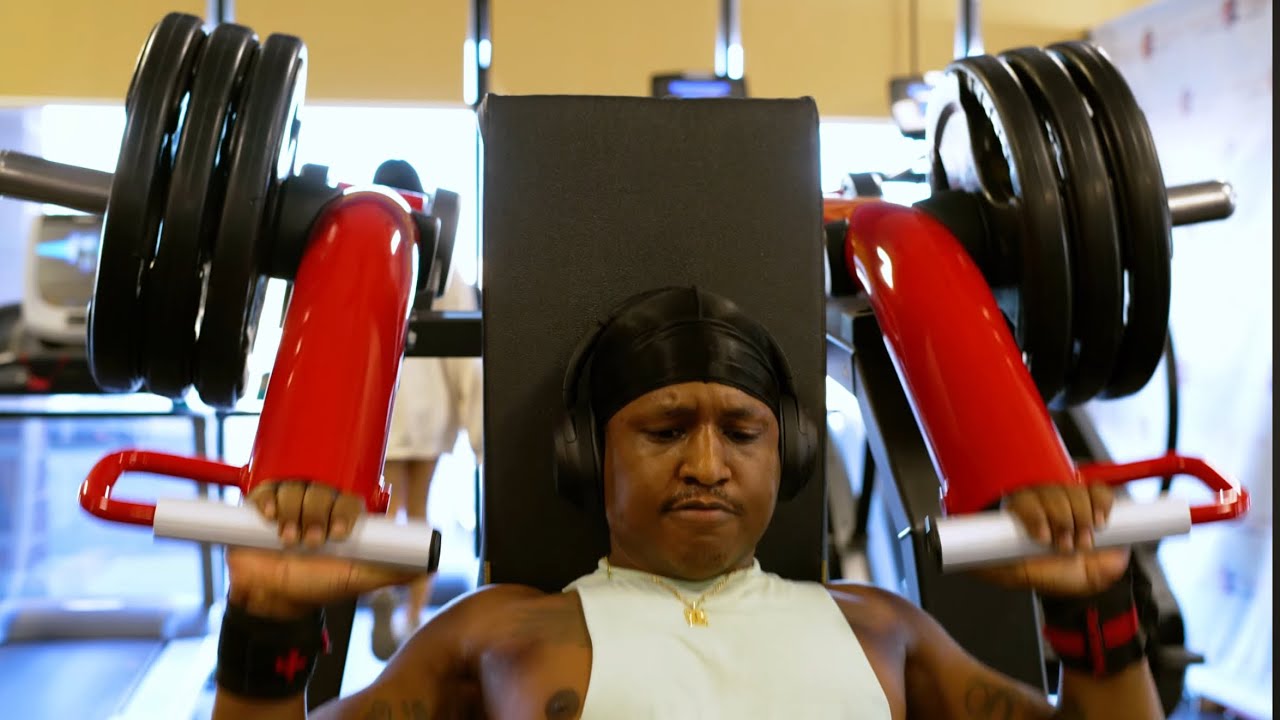 Chest Day Vlog Teaching My Nephew the Gym & the Mindset