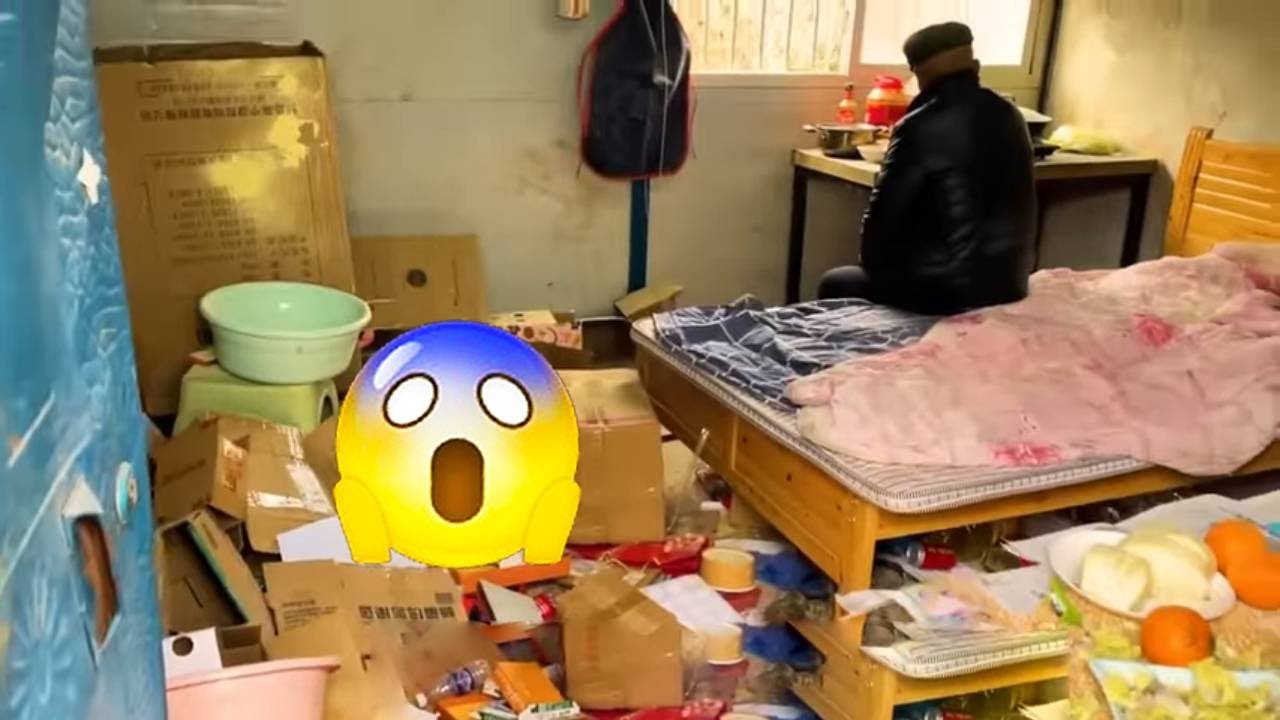 😭After Marrying Far Away, I Returned Home And Found That My Father Was Living In A Garbage Dump!