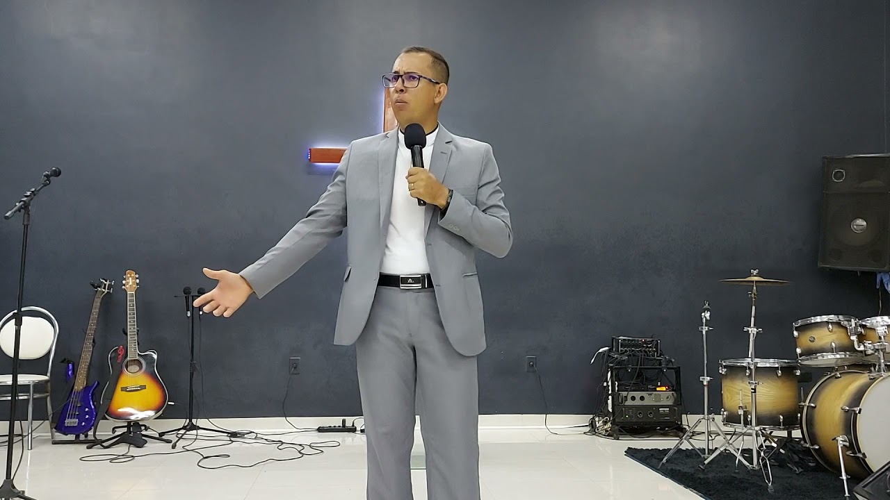 Pois, que adianta ao homem ganhar o mundo inteiro e perder a sua alma?