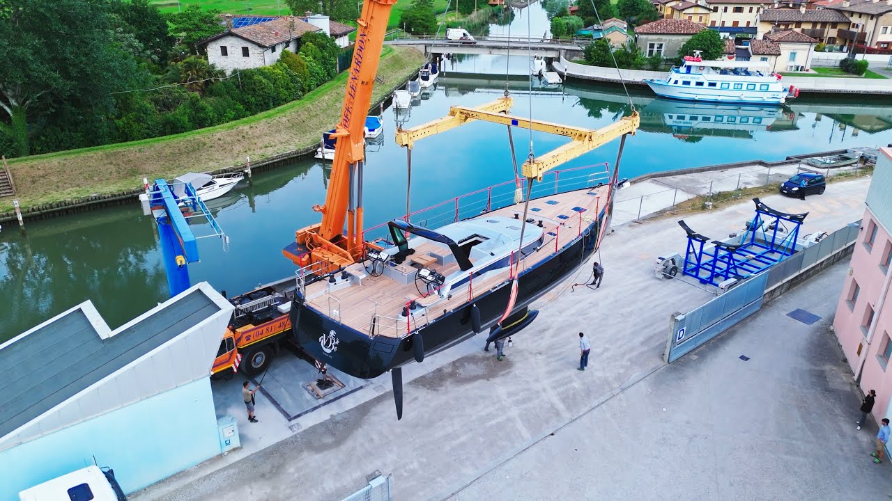 Launch of the new CNB 62