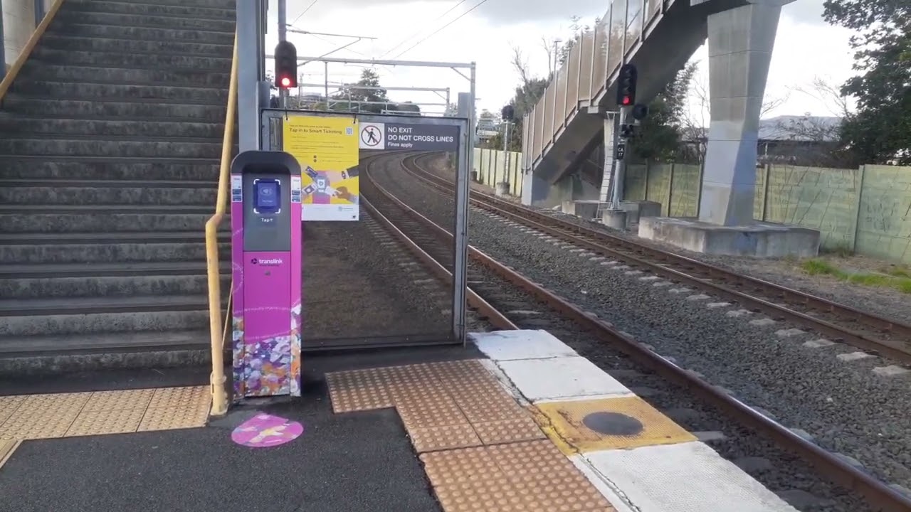 Queensland Rail SMU 220 arrives at Oxley! Part 2