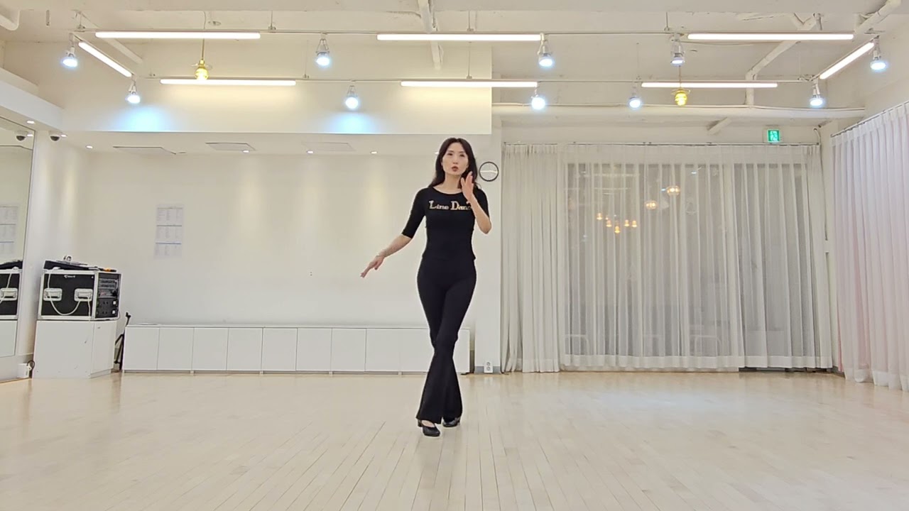 Heard The Beat Line Dance Tutorial l Intermediate l 허드 더 비트 라인댄스 설명영상 l Linedancequeen