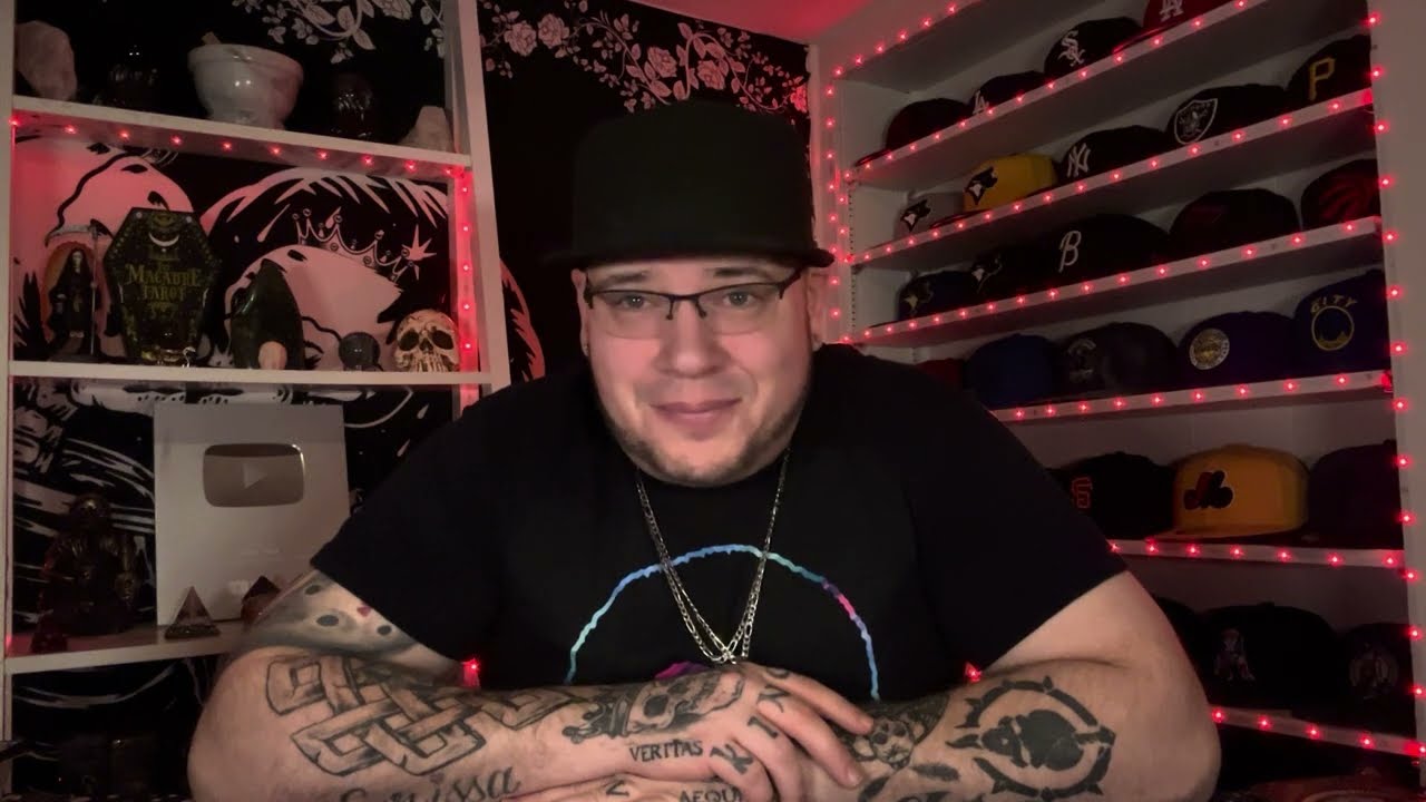 LEO “You have no idea how bad they want you” March Tarot love reading