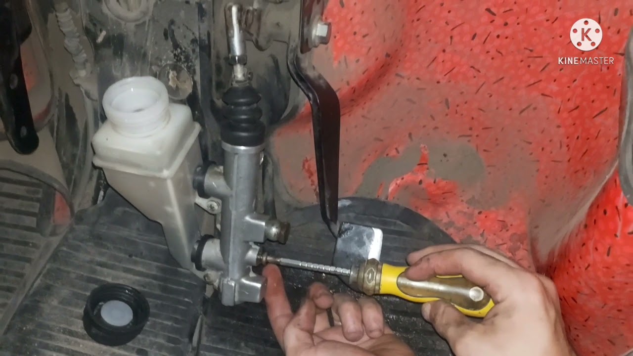 شرح تركيب ماستر الفرامل بعد اصلاحه فمكانه بطريقة صحيحة (جزء3)