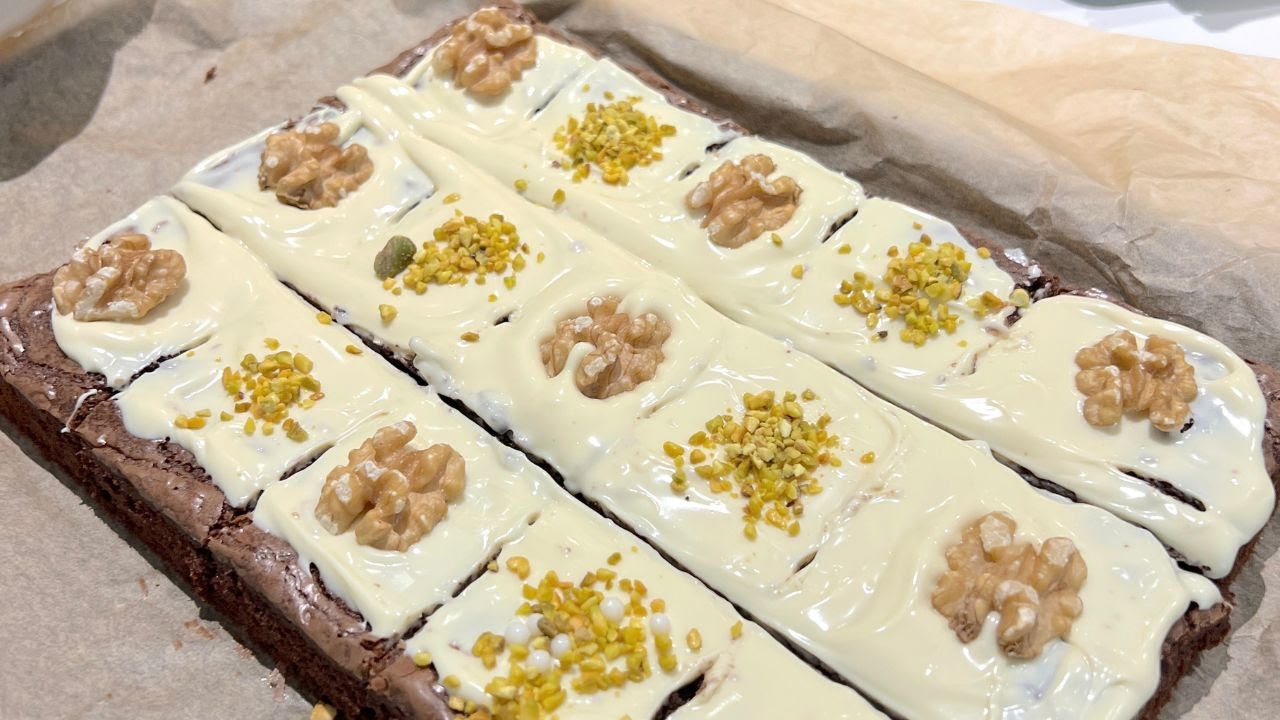 BROWNIE AU CHOCOLAT HYPER FACILE AVEC PEU D'INGREDIENTS