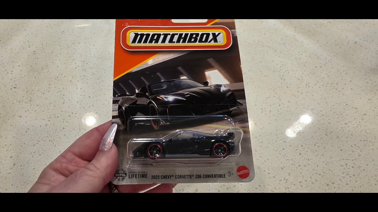 Распаковка и демонстрация модели Matchbox 2023 Chevy Corvette Z06 Convertible!