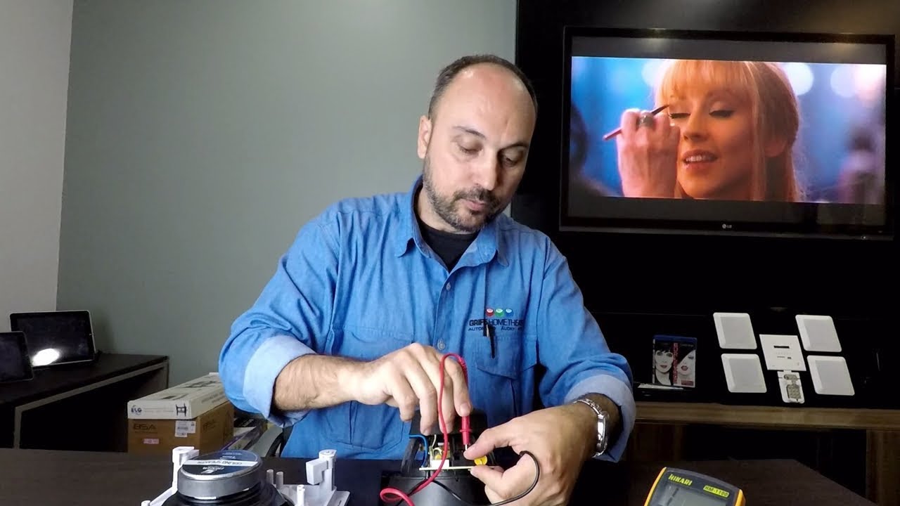 como identificar impedância caixa de som usando multimetro