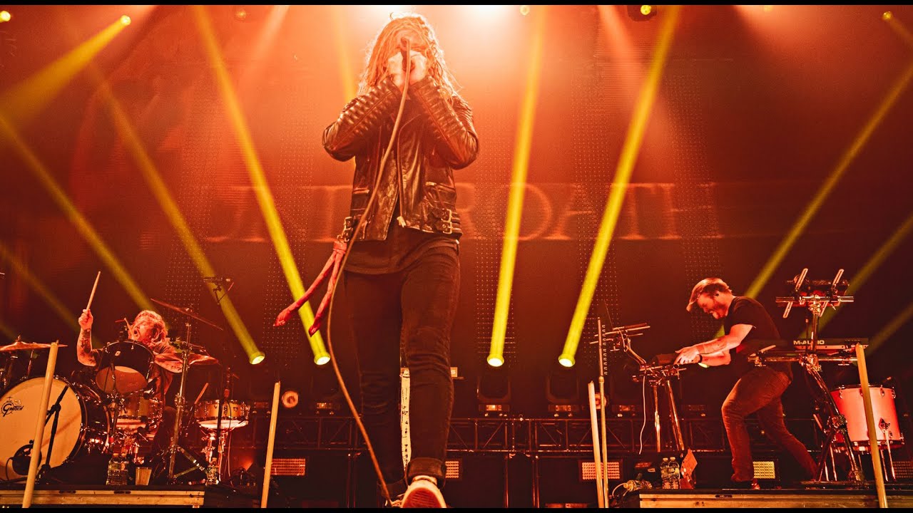 Underoath Live 2025: FULL CONCERT & Review 4K Show at The Forum | Rise Against the Roach Tour
