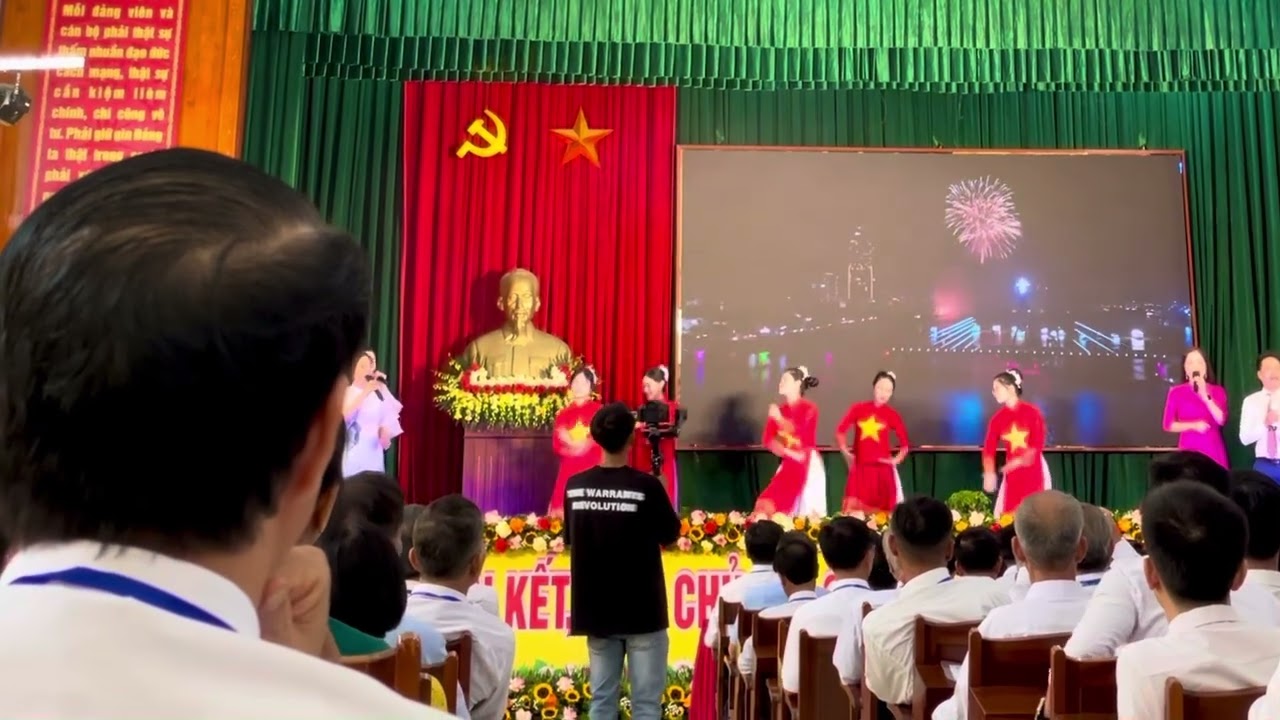 Việt Nam ơi! Mùa xuân đến rồi!!! - Hát múa ĐVN xã Minh Thọ