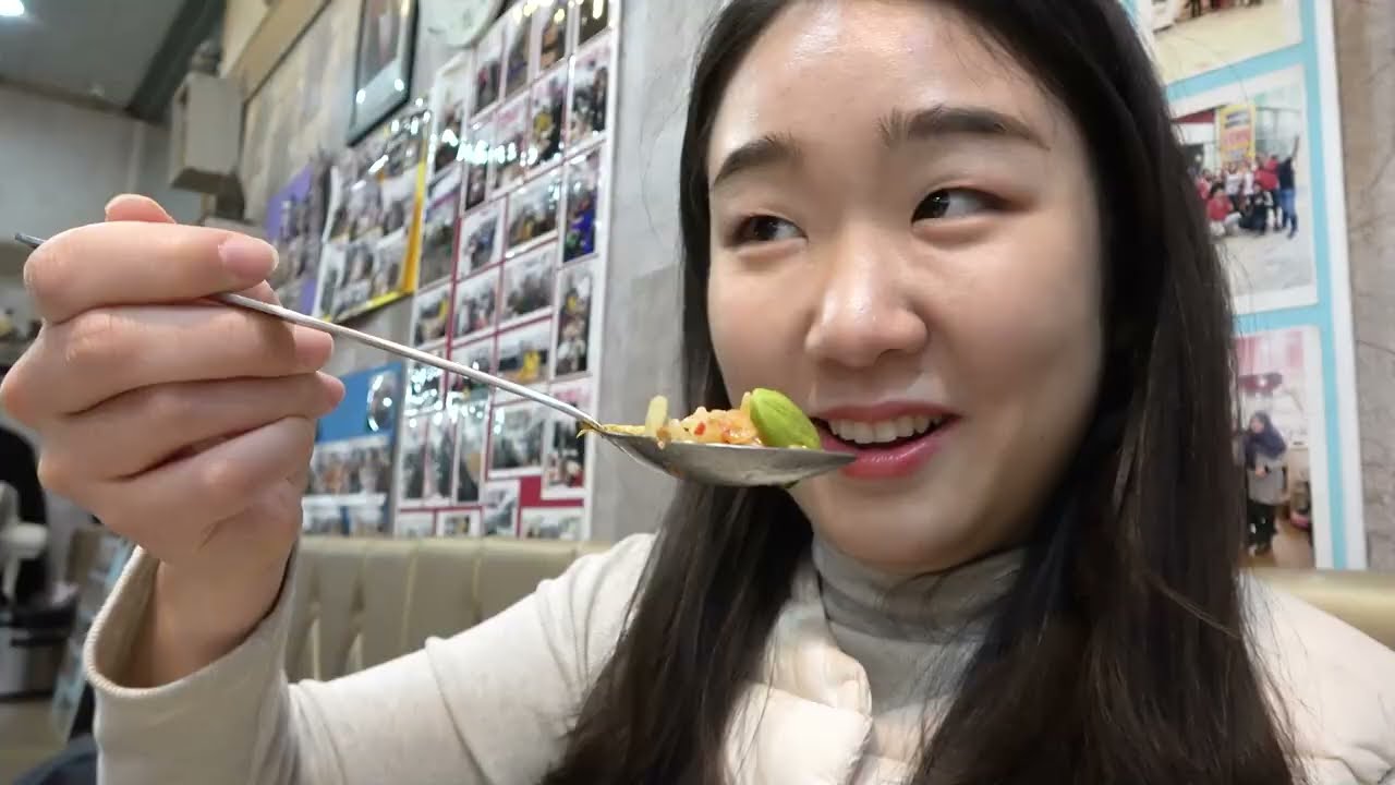 NGERJAIN ADIK MAKAN NASGOR PETE🤪 PERTAMA KALI KE WARUNG🇮🇩 DI KOREA🇰🇷