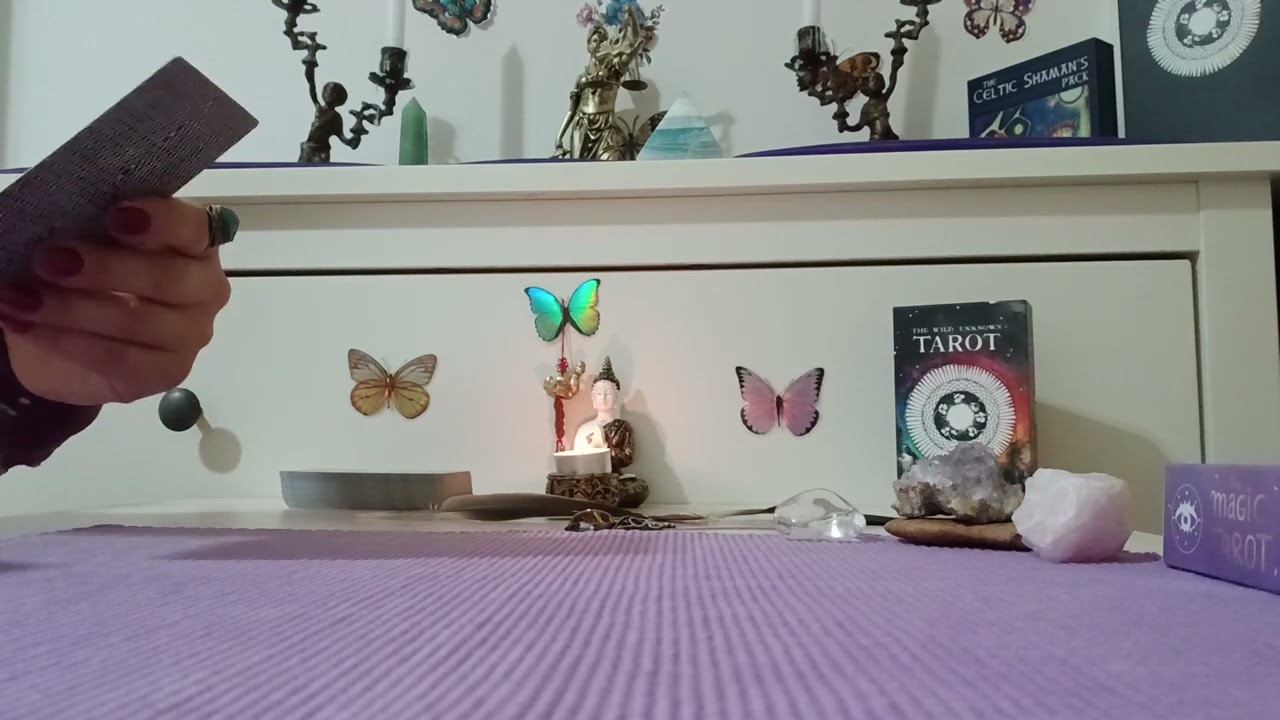 🦉Tarotul de la miezul nopții🌳Experiențe în relații🧿Pe  cine nu lași să moară,nu te lasă să trăiești🦉