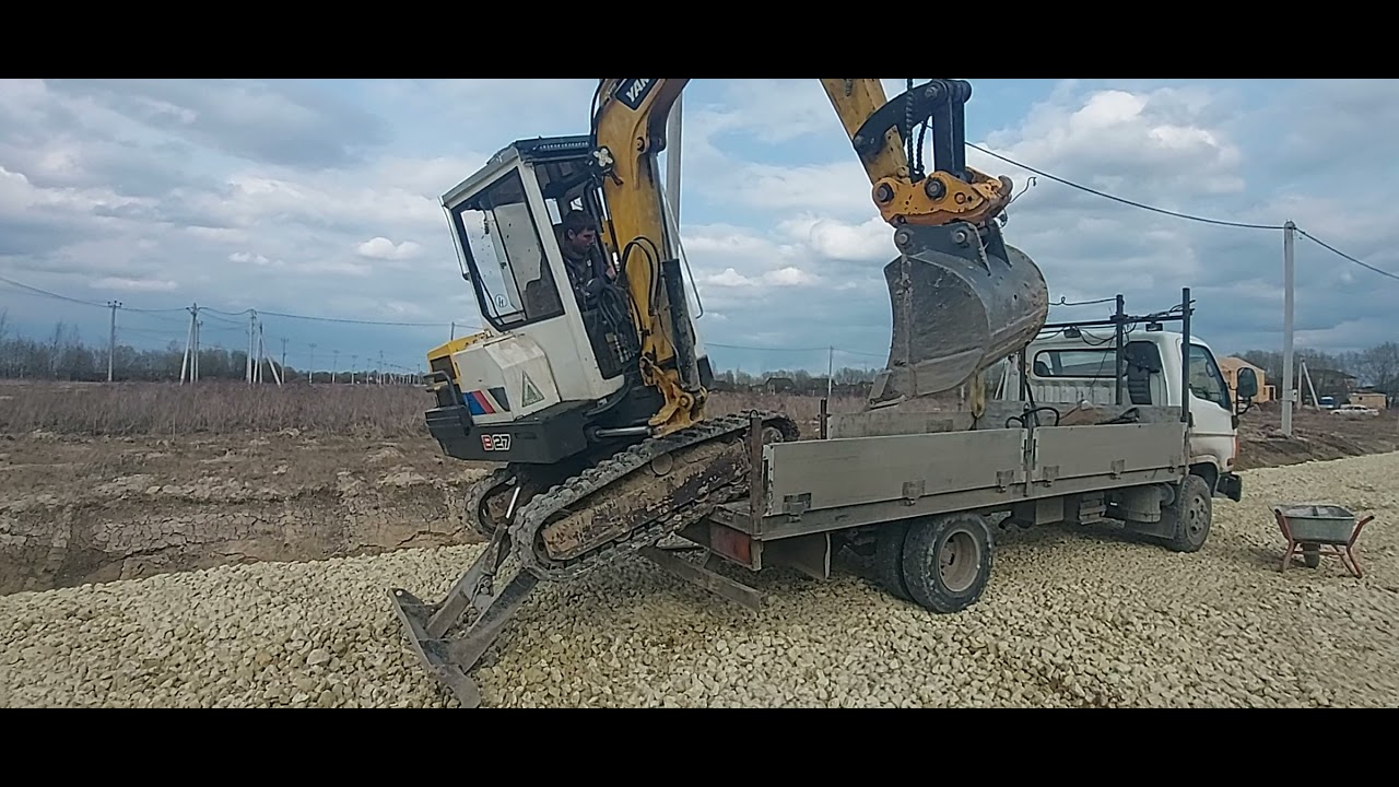 Погрузка мини экскаватор  без аппарели