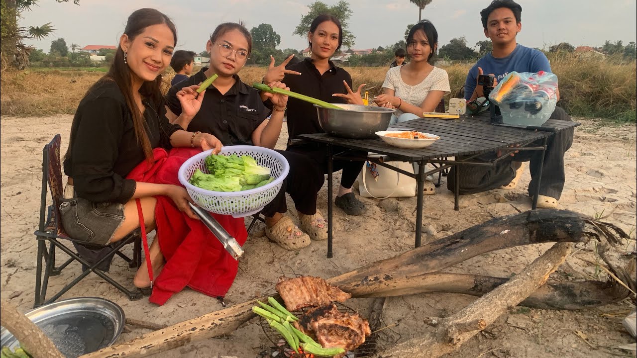 Roasting Pork Ribs In The Field